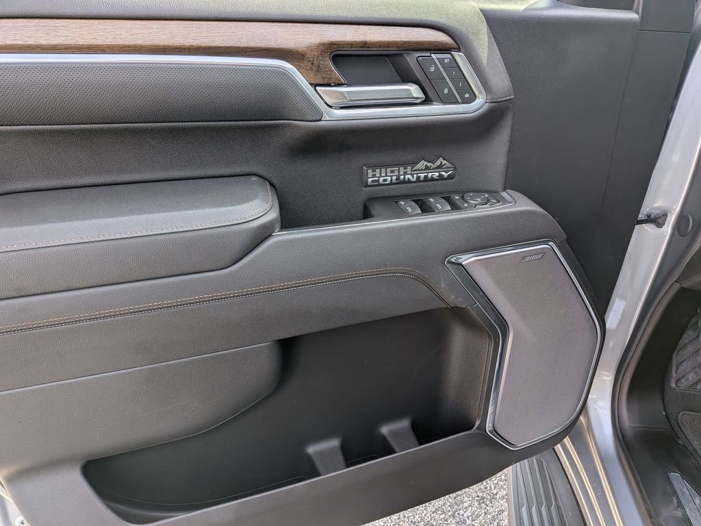 Used 2025 Chevrolet Silverado 1500 High Country w/ Z71 Off-Road Package image 13