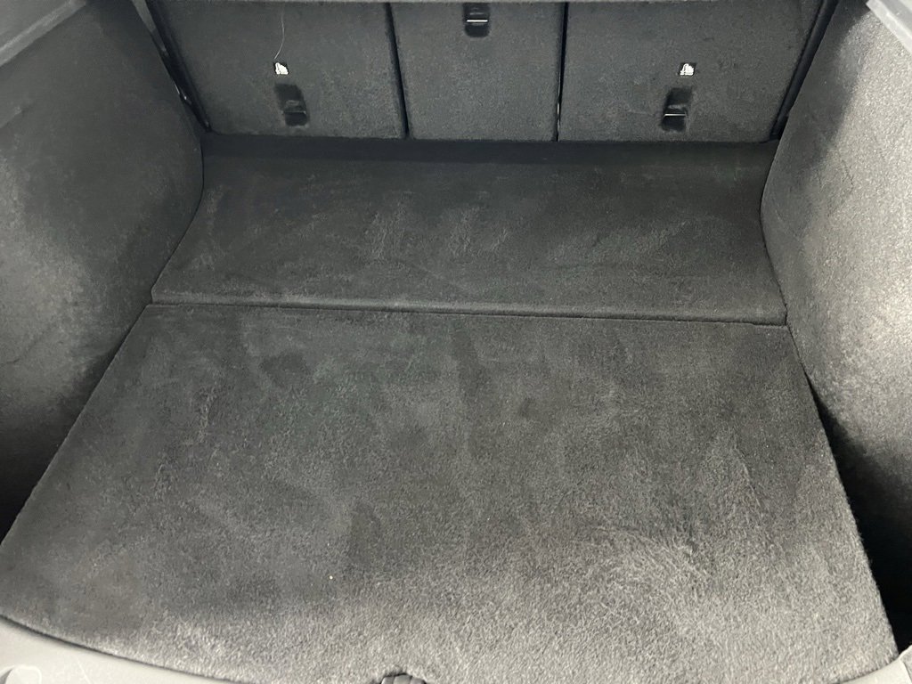 Used 2025 Tesla Model Y Long Range image 29