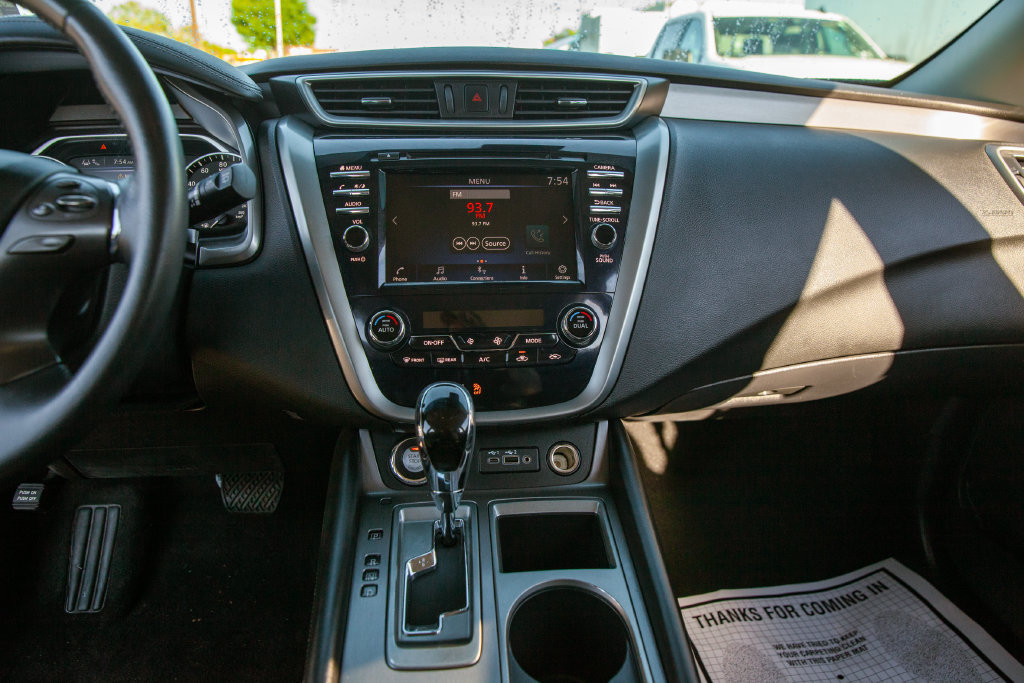 Used 2023 Nissan Murano SV w/ SV Midnight Edition Package FWD image 15