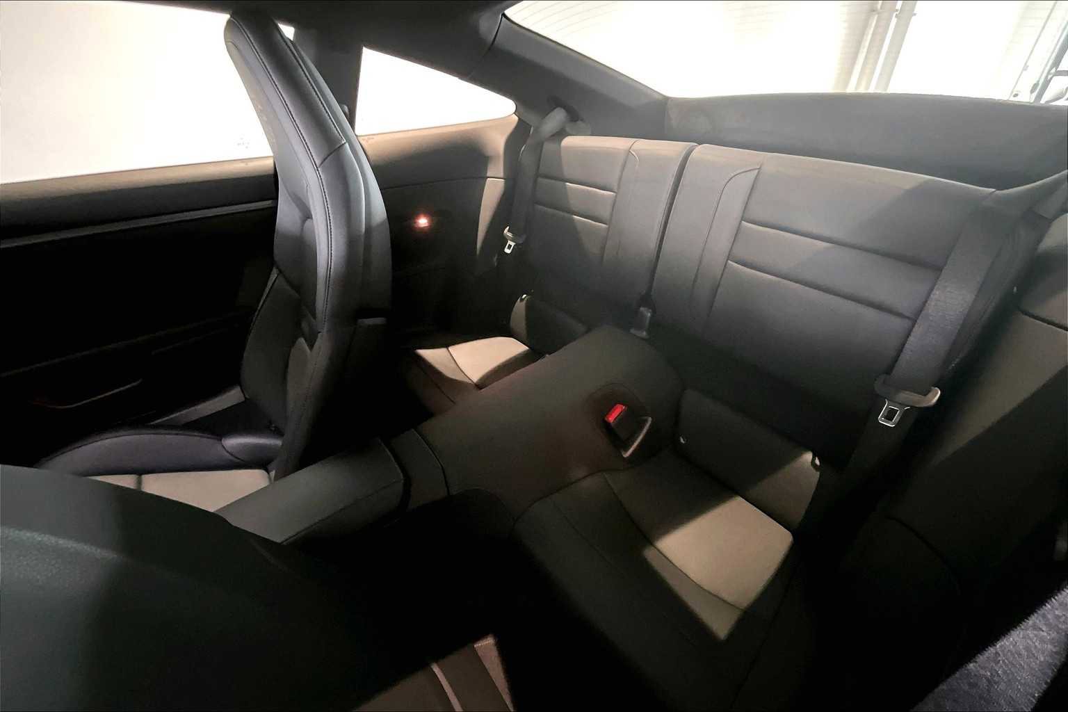 Used 2025 Porsche 911 Carrera image 30