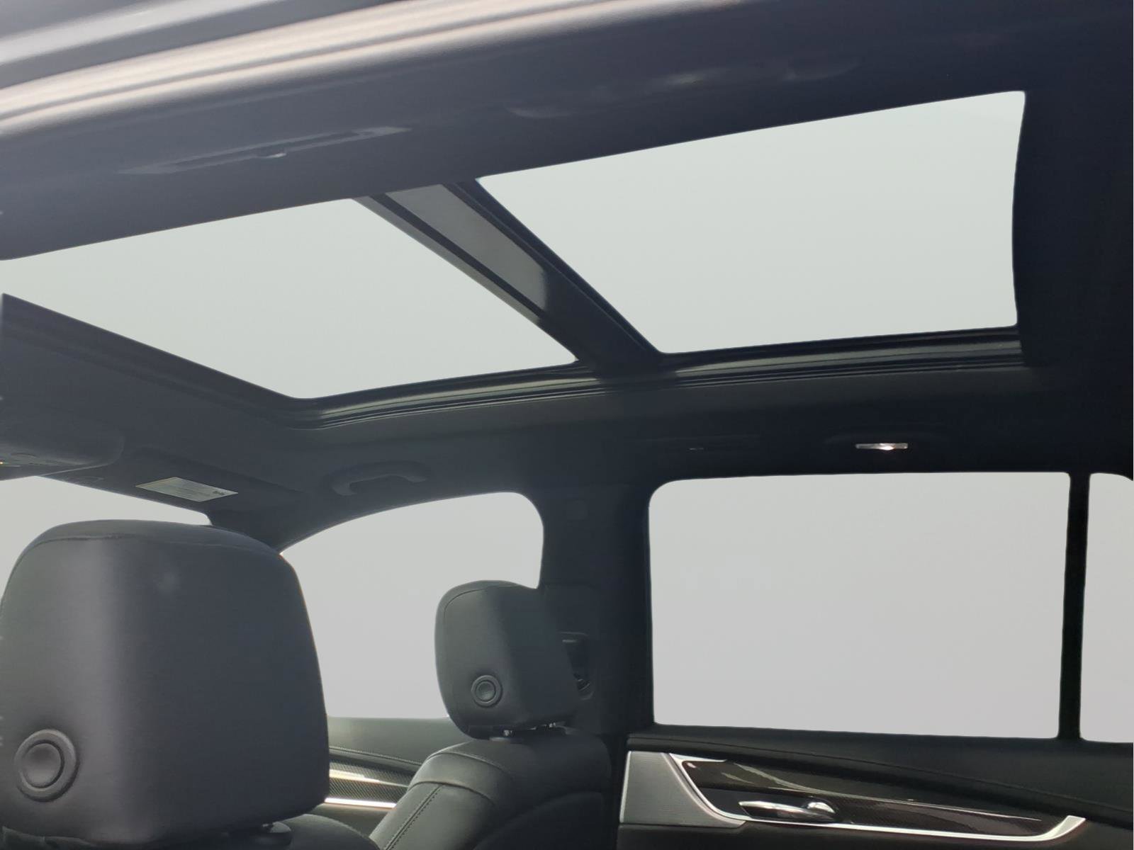 Used 2024 Cadillac XT6 Sport AWD/4WD image 13