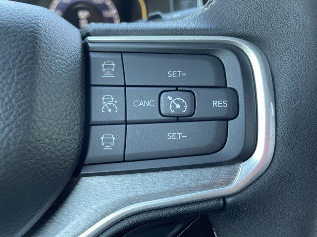 New 2025 Jeep Wagoneer Series III w/ Premium Group I image 17