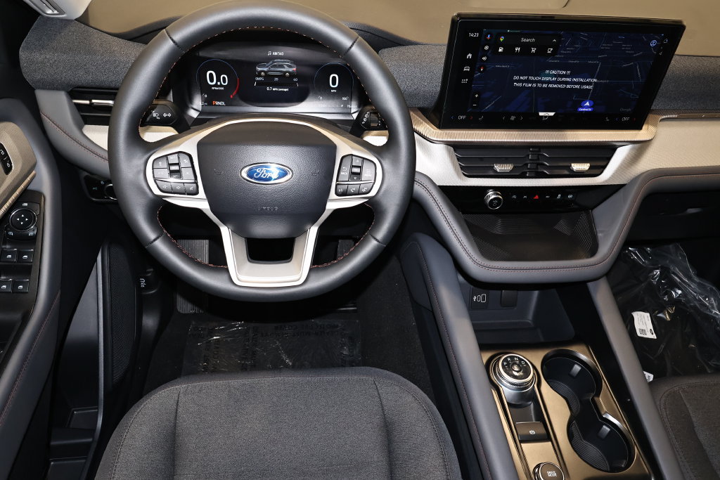New 2026 Ford Explorer Active AWD/4WD image 19