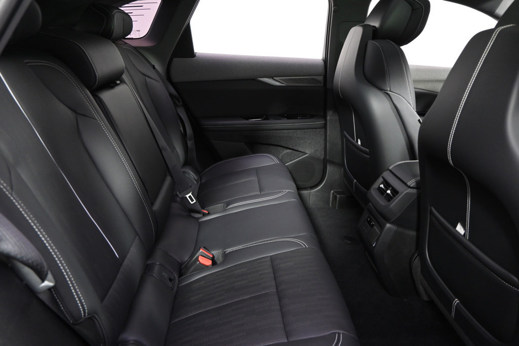 New 2026 Cadillac Optiq Luxury 2 w/ LPO, Floor Liner Package AWD/4WD image 18
