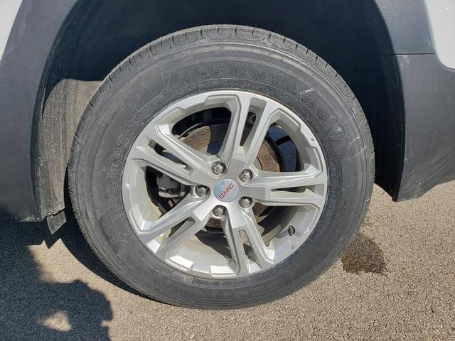 Used 2023 GMC Terrain SLE w/ Driver Convenience Package image 27