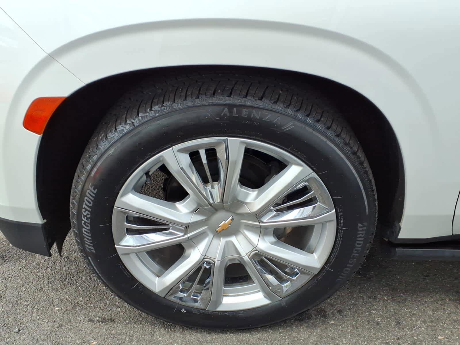 Used 2023 Chevrolet Suburban High Country AWD/4WD image 8