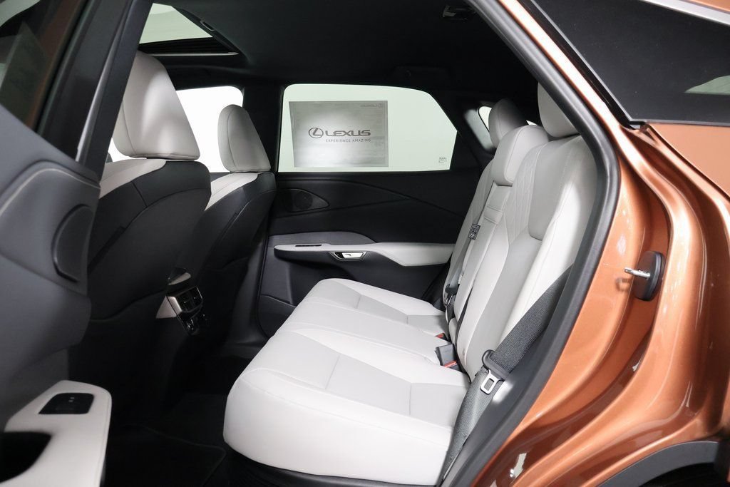 New 2026 Lexus RX 350h AWD/4WD image 6