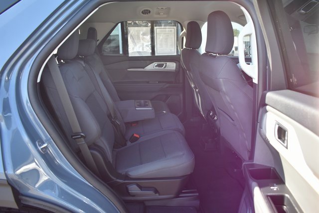 Used 2025 Ford Explorer Active image 41