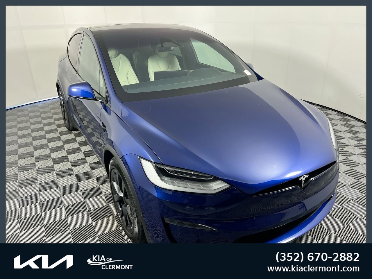 Used 2023 Tesla Model X Plaid AWD/4WD image 1