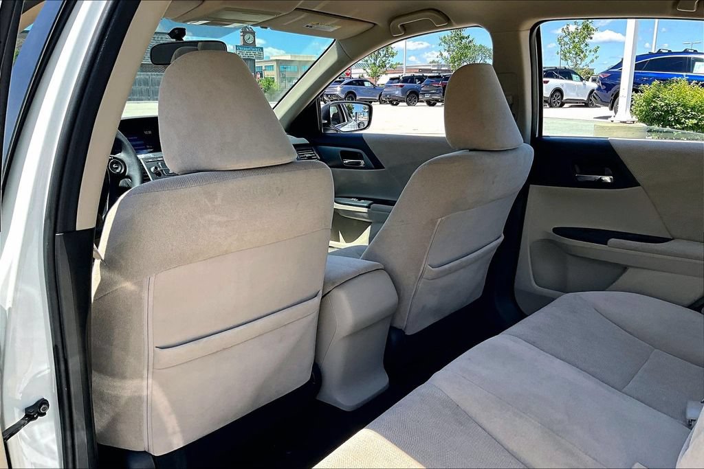 Used 2013 Honda Accord LX image 30