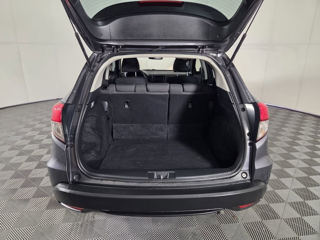 Used 2021 Honda HR-V LX image 29