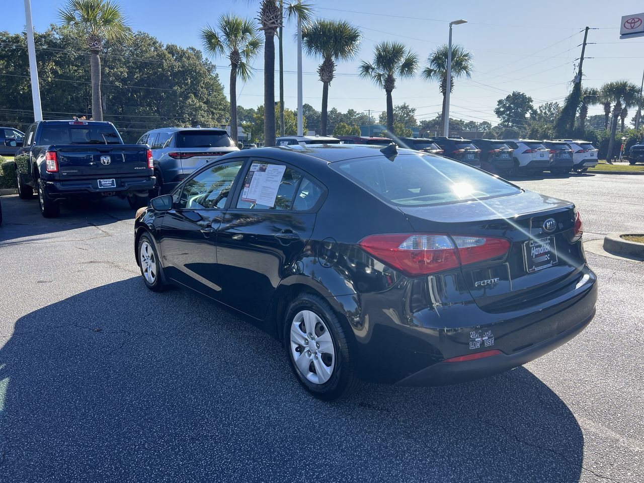 Used 2015 Kia Forte LX FWD image 8