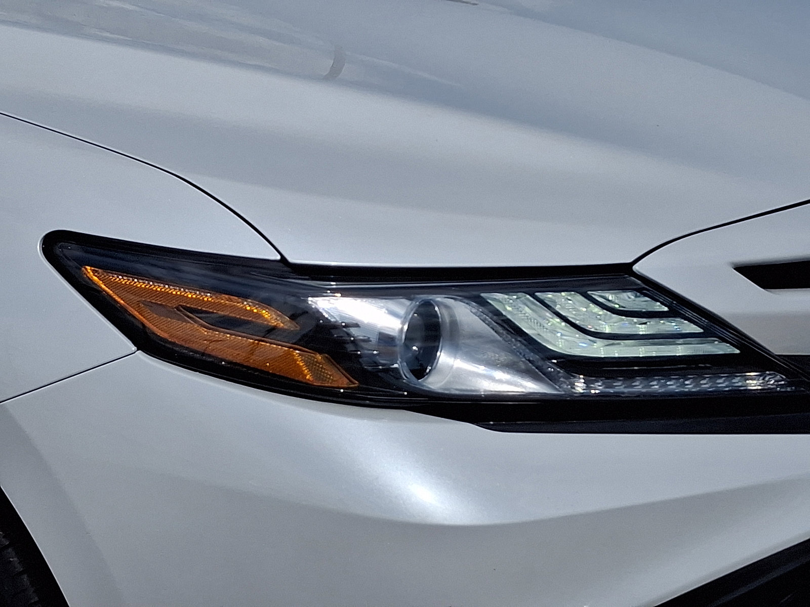 Used 2023 Toyota Camry XSE w/ Cold Weather Package FWD image 9