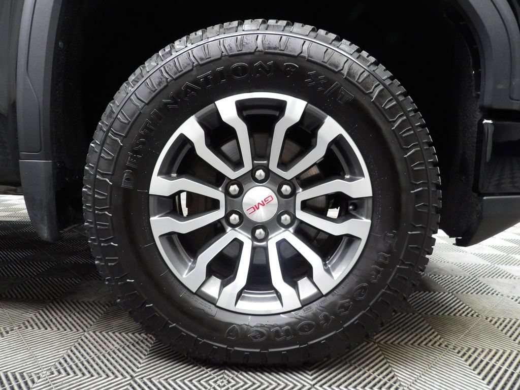 Used 2022 GMC Sierra 1500 AT4 AWD/4WD image 9
