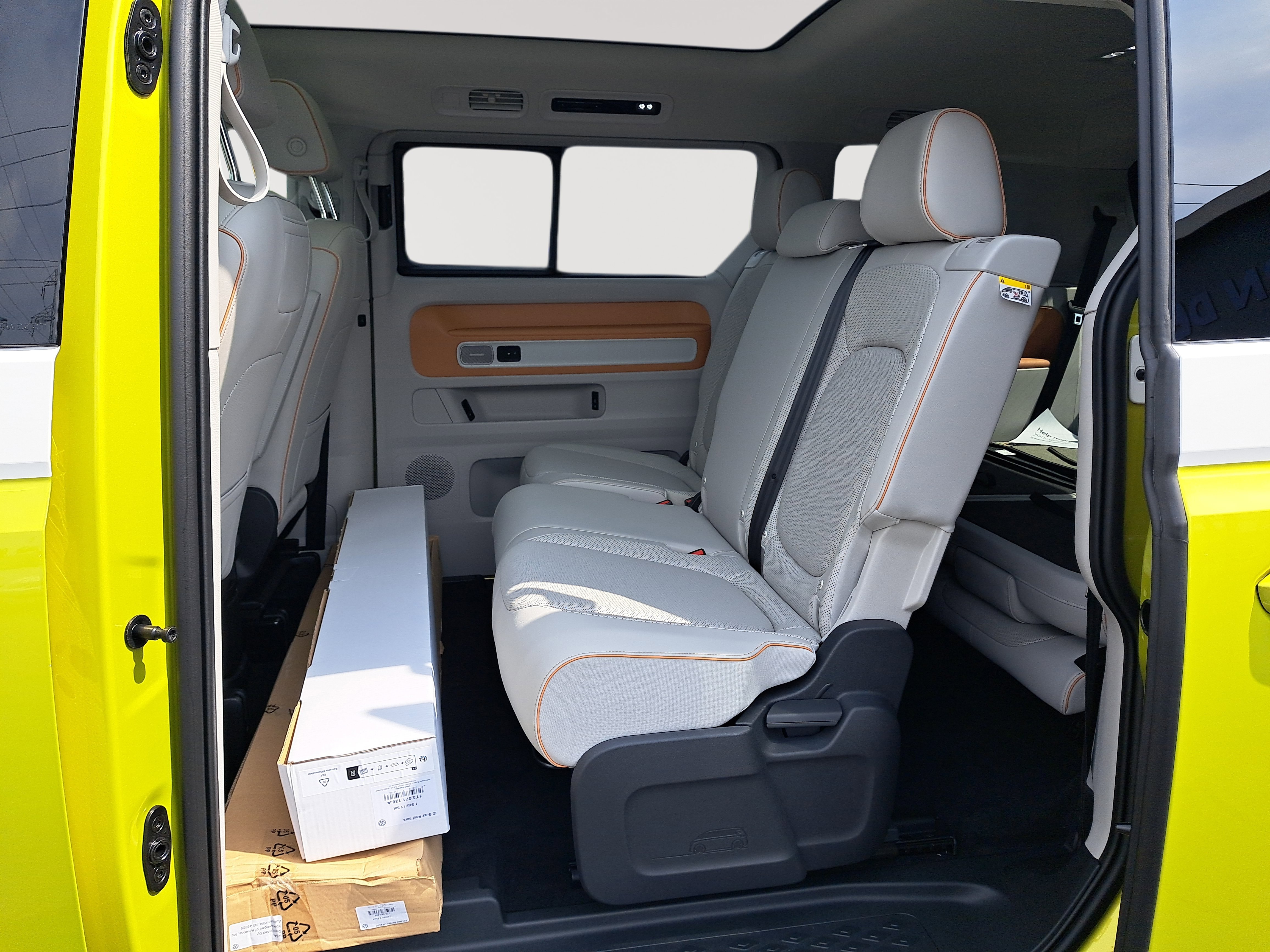 New 2025 Volkswagen ID. Buzz Pro S Plus image 13