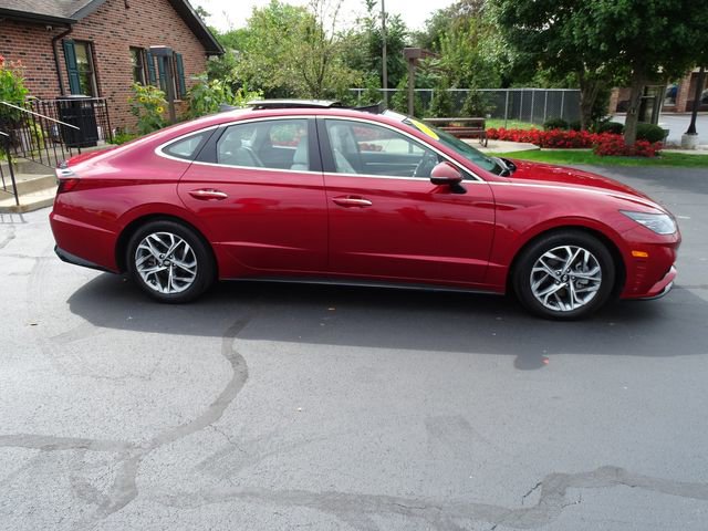 Used 2023 Hyundai Sonata SEL w/ Convenience Package FWD image 5