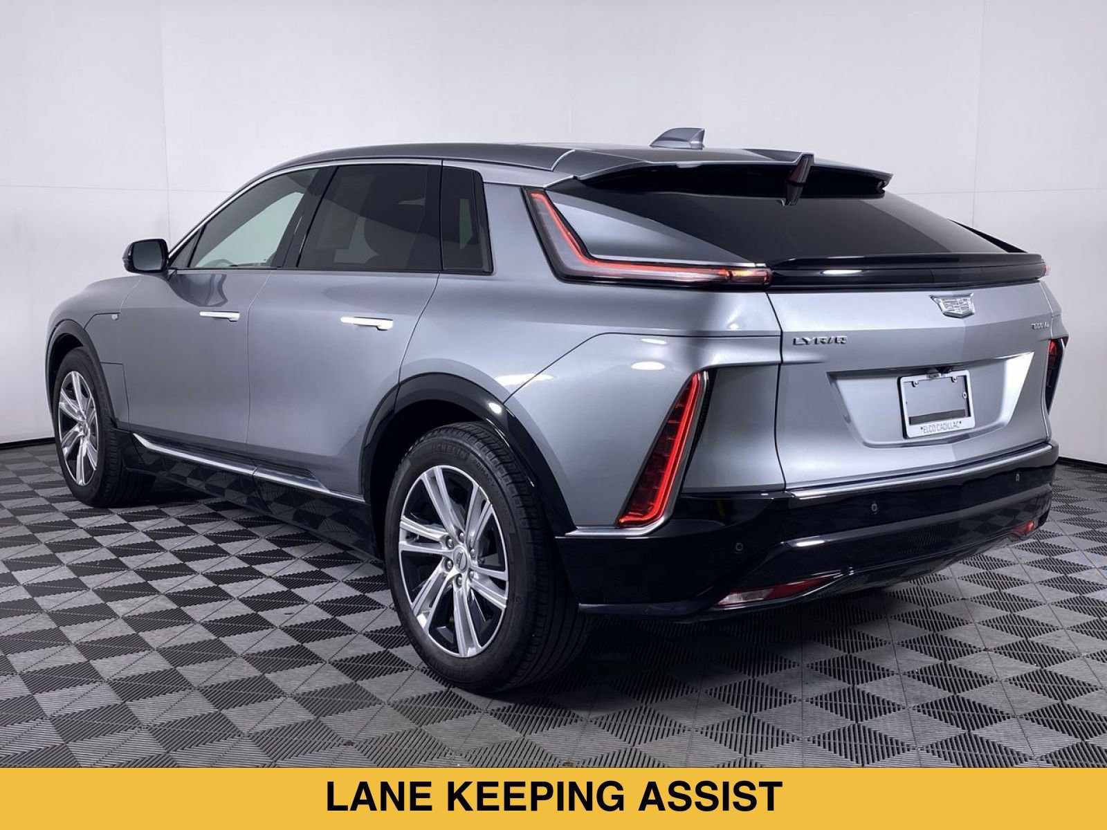 Certified 2024 Cadillac Lyriq Tech AWD/4WD image 18