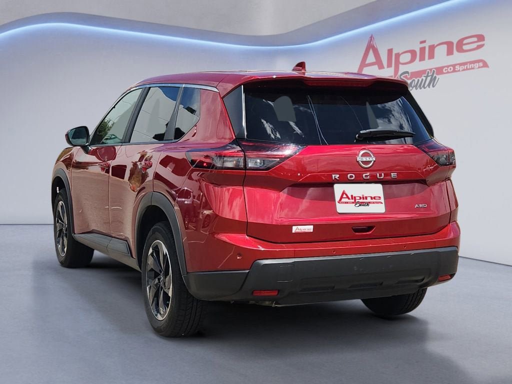 Used 2025 Nissan Rogue SV AWD/4WD image 3
