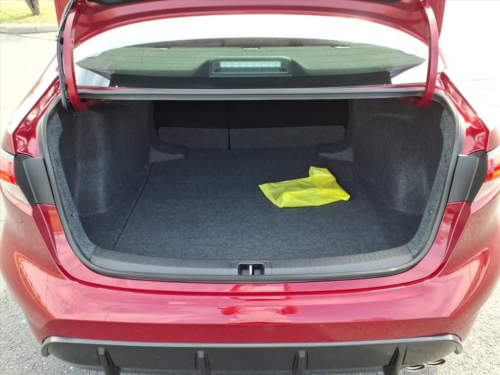 Certified 2025 Toyota Corolla SE image 25