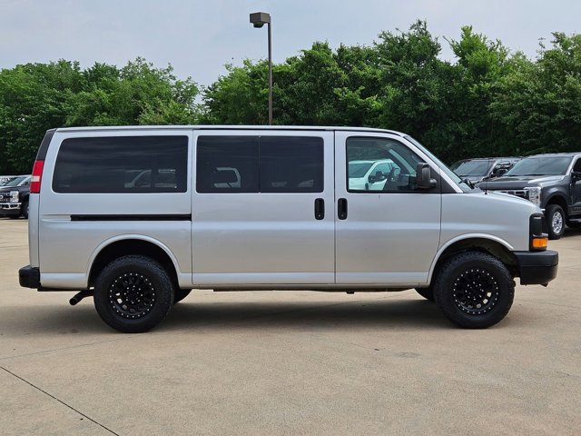 Used 2015 Chevrolet Express 2500 LS RWD video 4