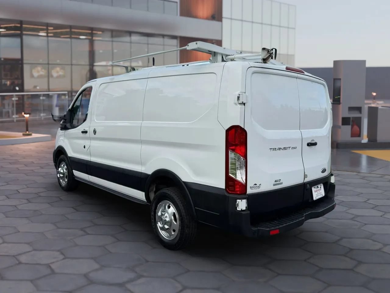 Used 2020 Ford Transit 250 Low Roof AWD image 9