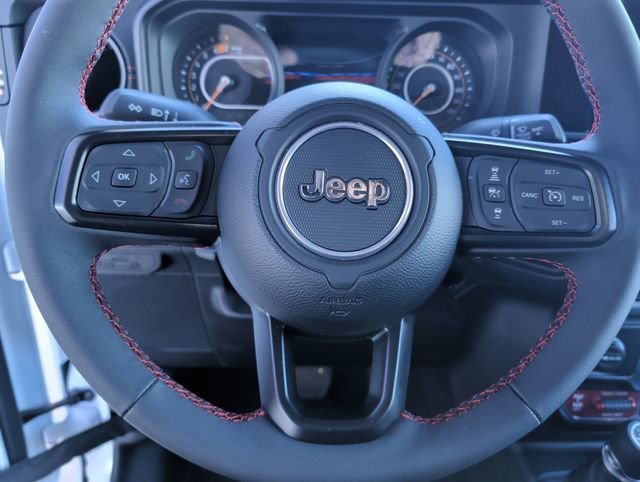 Used 2024 Jeep Wrangler Rubicon w/ Technology Group AWD/4WD image 15