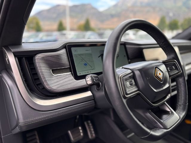 Used 2024 Rivian R1S Adventure image 19