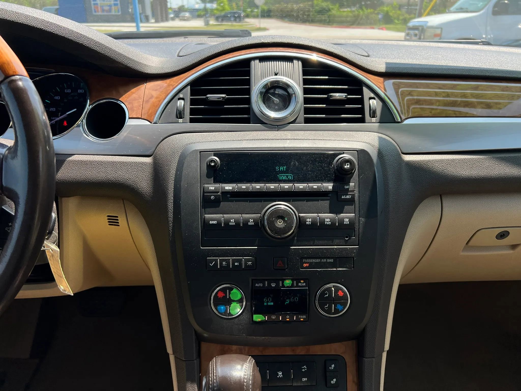 Used 2011 Buick Enclave CXL FWD image 21