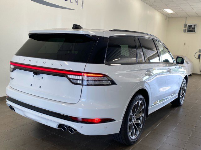New 2025 Lincoln Aviator AWD w/ Jet Appearance Package image 7