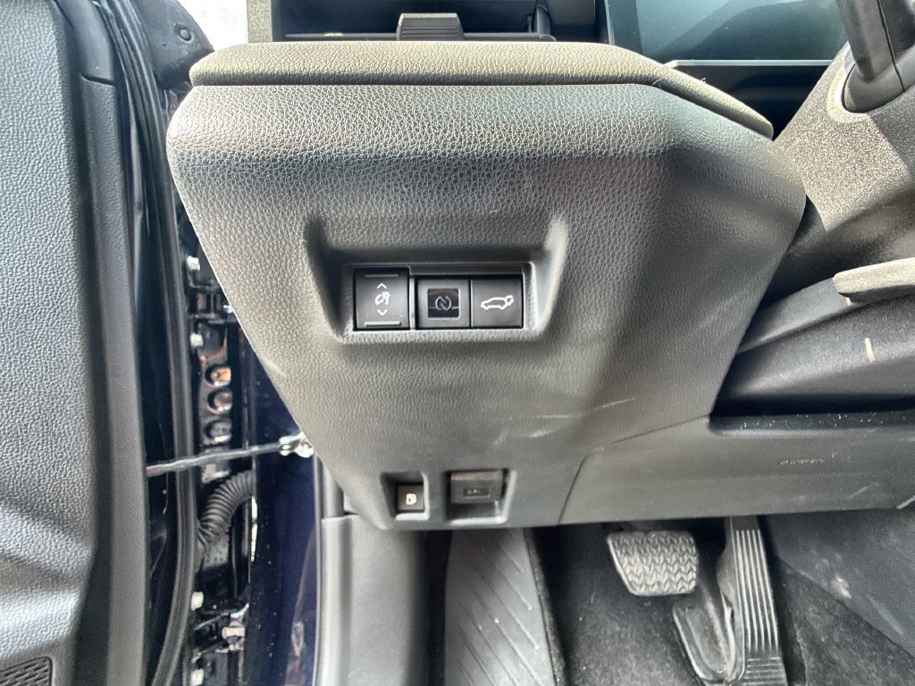 Used 2026 Toyota RAV4 XLE Premium FWD image 17