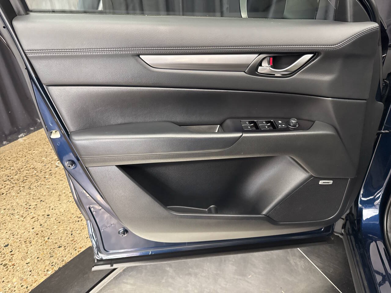 Used 2019 MAZDA CX-5 Touring AWD/4WD image 10