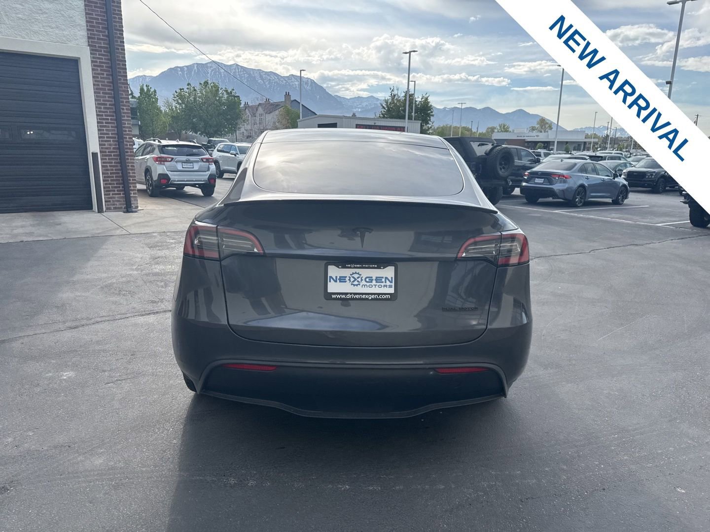 Used 2023 Tesla Model Y Long Range image 6