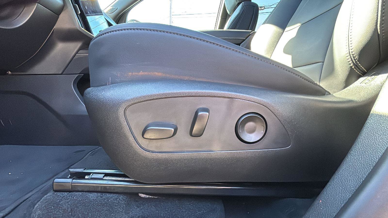 New 2025 GMC Acadia Elevation w/ Elevation Premium Package image 24