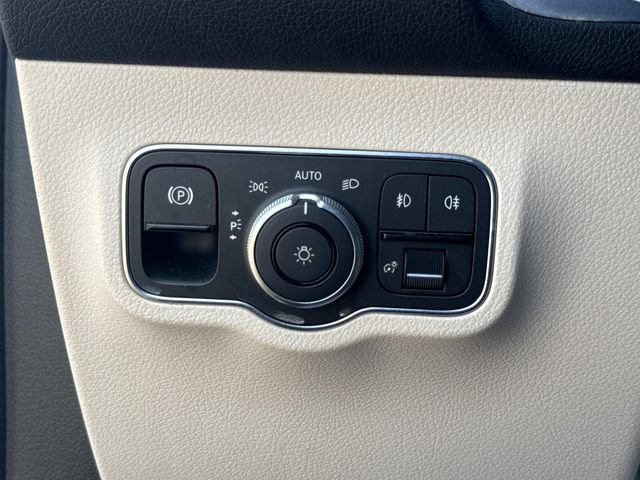 Used 2021 Mercedes-Benz GLB 250 image 26