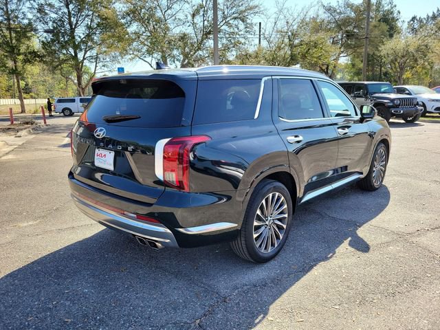 Used 2024 Hyundai Palisade Calligraphy image 2