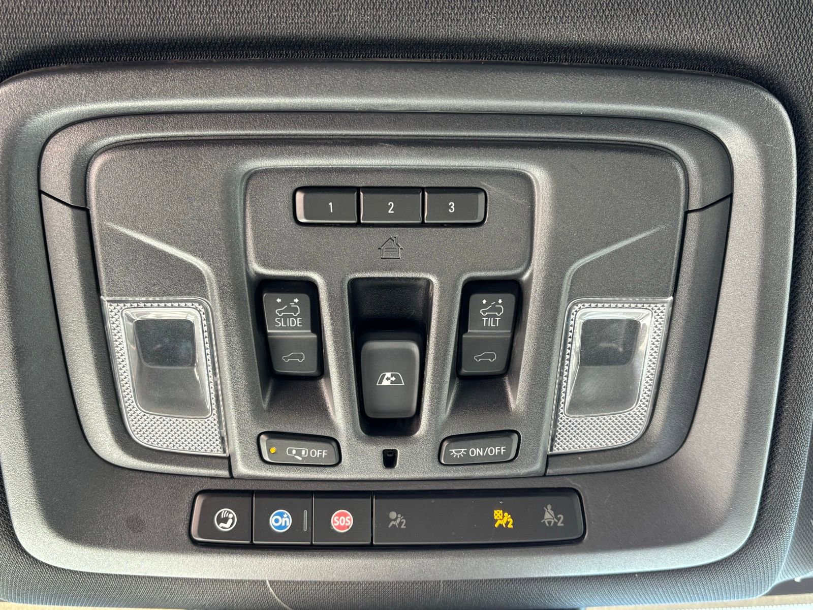 Used 2024 GMC Sierra 1500 AT4 w/ AT4 Premium Package image 19