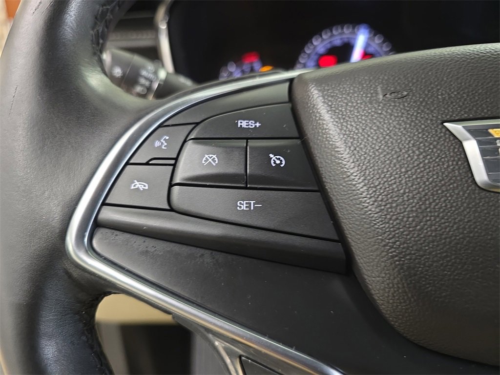 Used 2018 Cadillac XT5 Luxury image 20