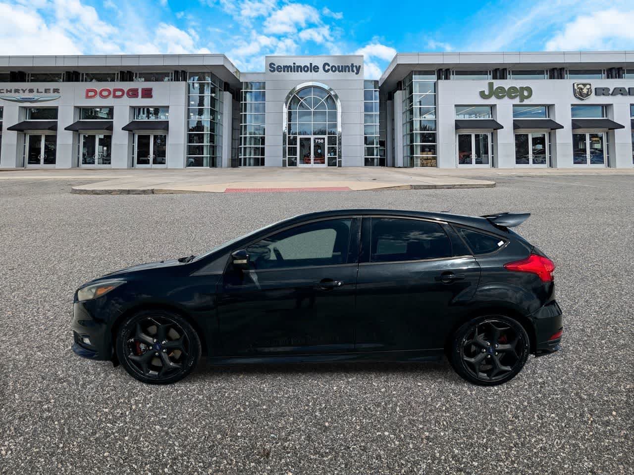 Used 2015 Ford Focus ST FWD image 5