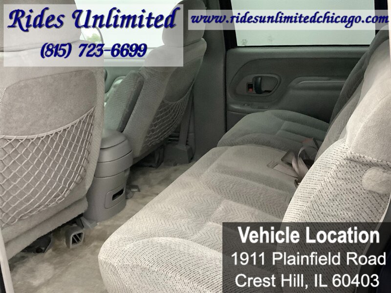 Used 1999 Chevrolet Suburban 2500 w/ Preferred Equipment Group 2 AWD/4WD image 24