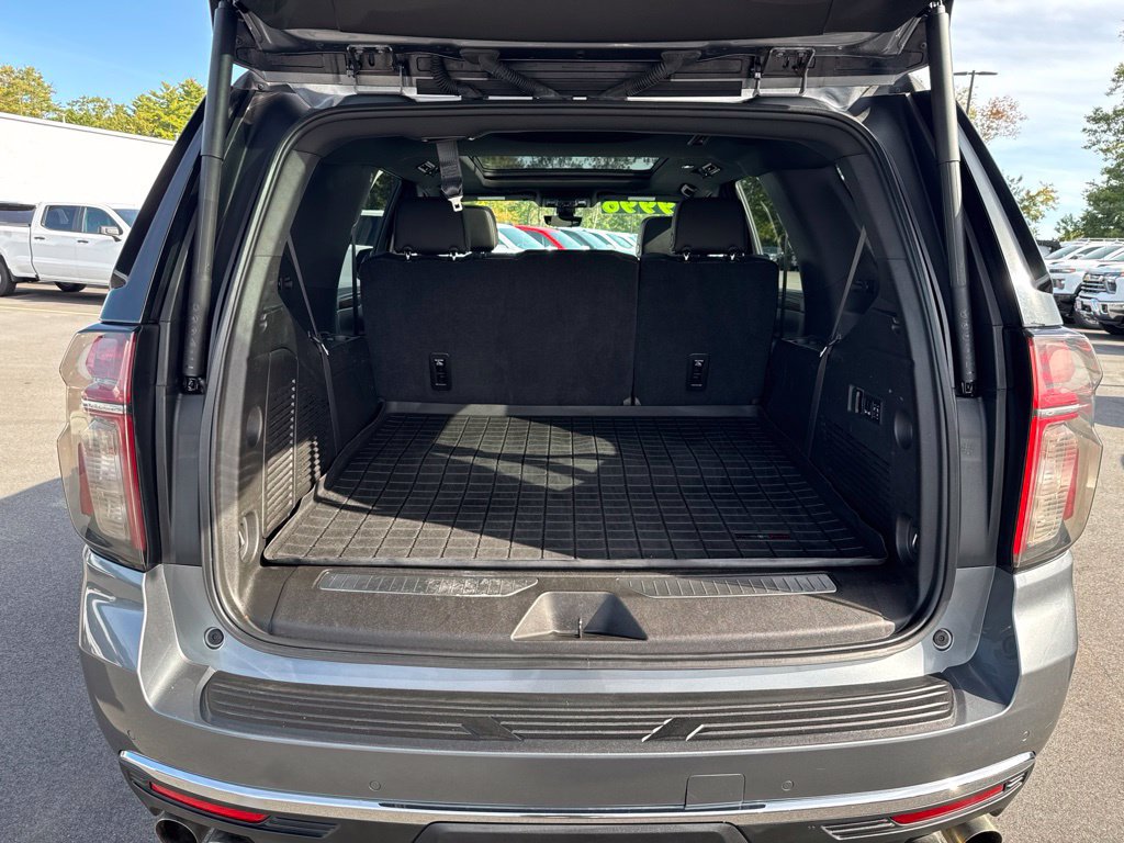Used 2021 Chevrolet Tahoe Premier w/ Premium Package AWD/4WD image 7