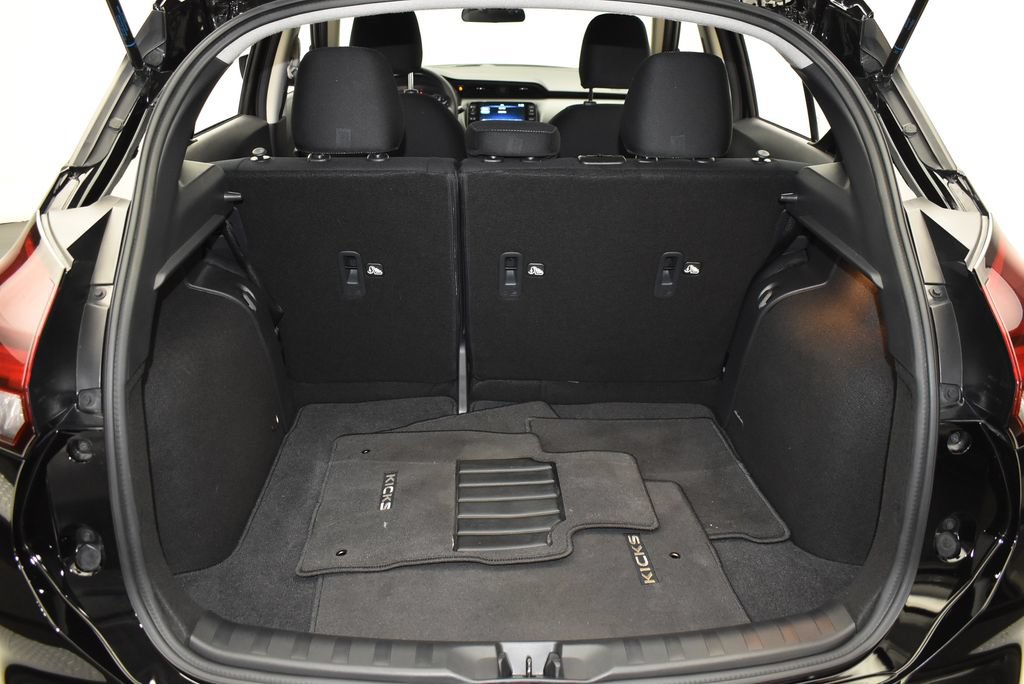 Certified 2024 Nissan Kicks SV FWD image 32