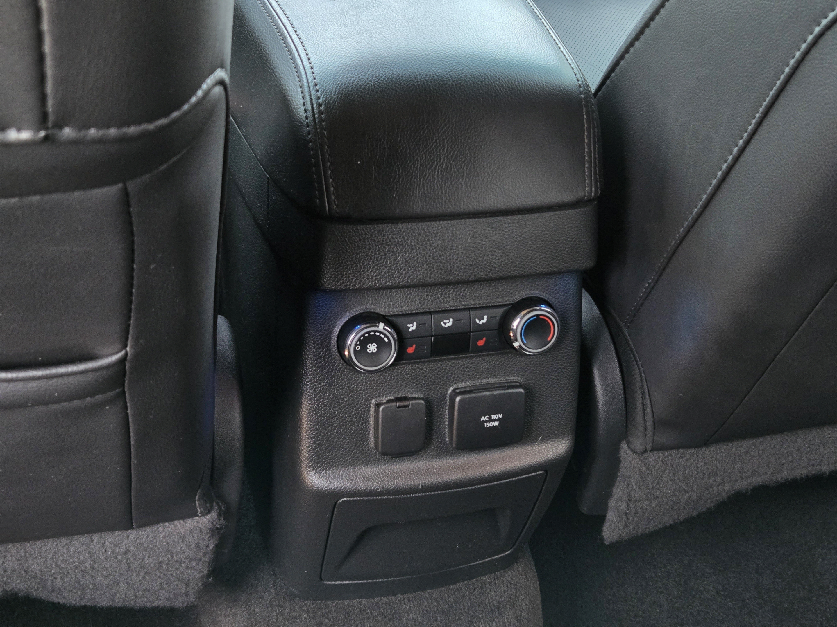 Used 2015 Ford Explorer Limited w/ Equipment Group 301A FWD image 28
