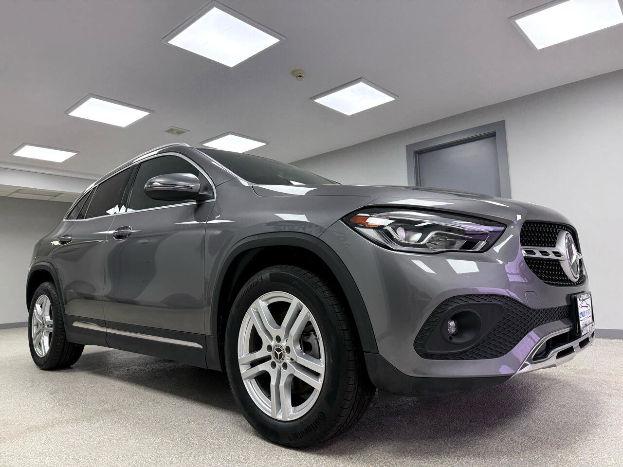 Used 2021 Mercedes-Benz GLA 250 4MATIC w/ Premium Package image 4