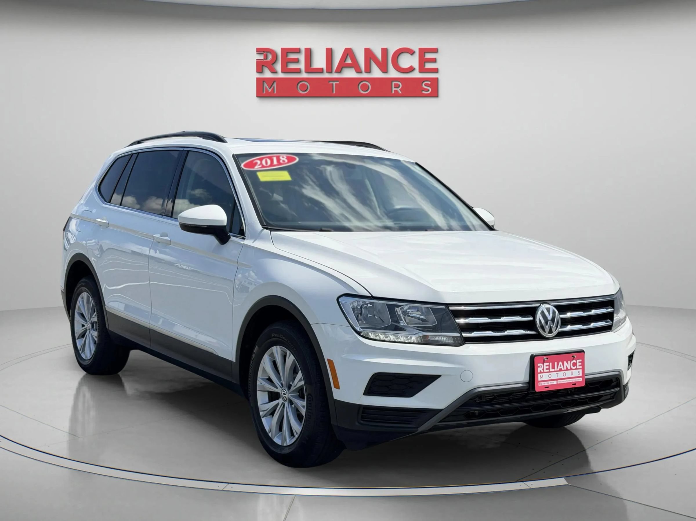 Used 2018 Volkswagen Tiguan SE AWD/4WD image 10