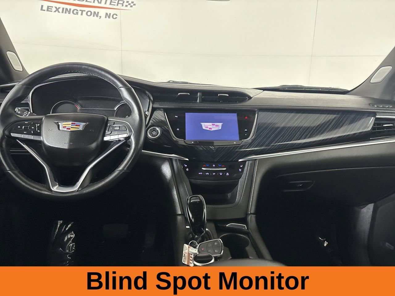 Used 2024 Cadillac XT6 Premium Luxury image 22