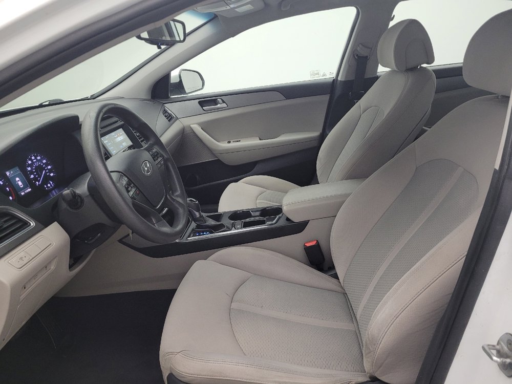 Used 2017 Hyundai Sonata SE FWD image 17