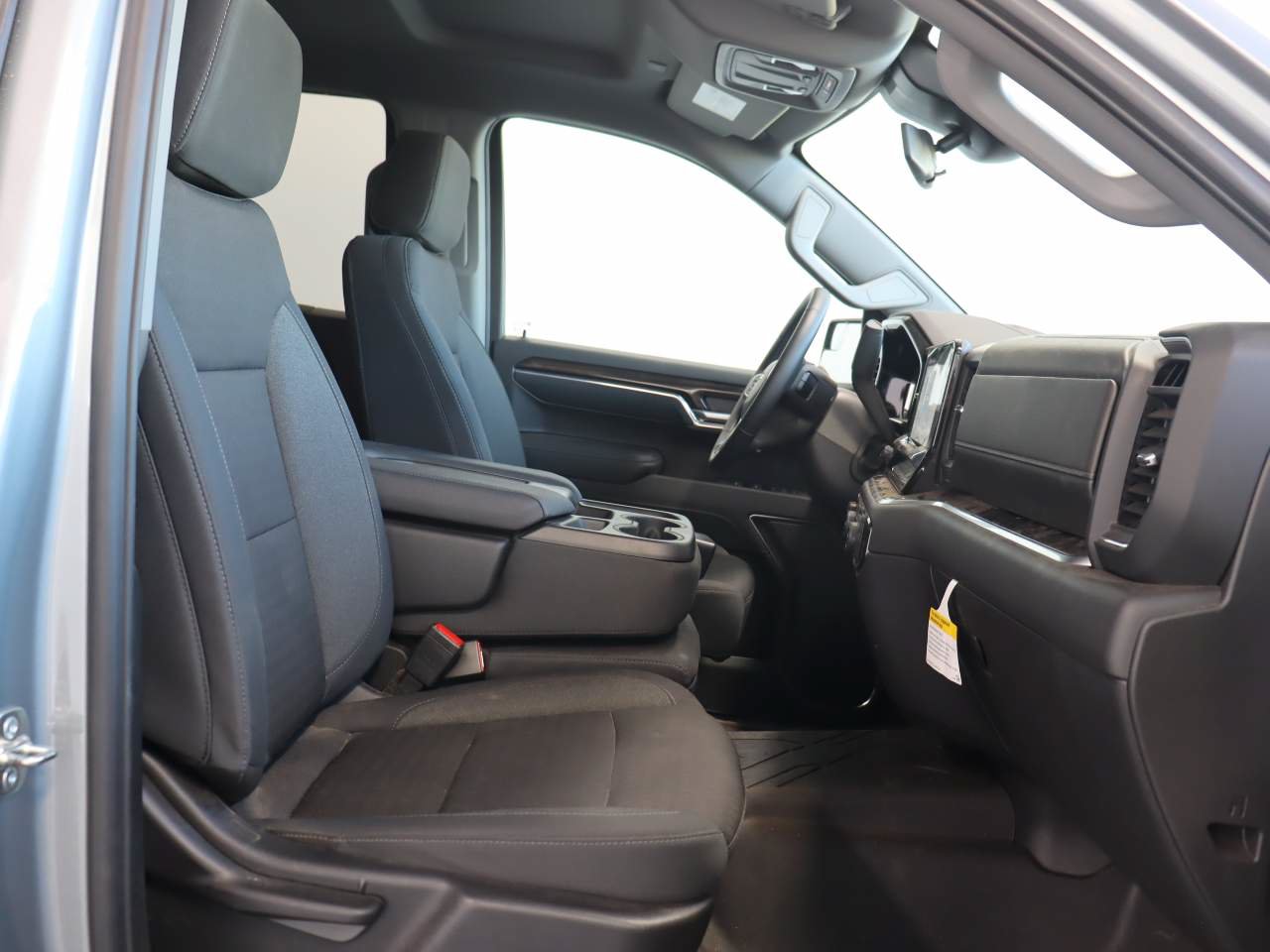 Certified 2026 Chevrolet Silverado 1500 RST w/ RST Select Package AWD/4WD image 19