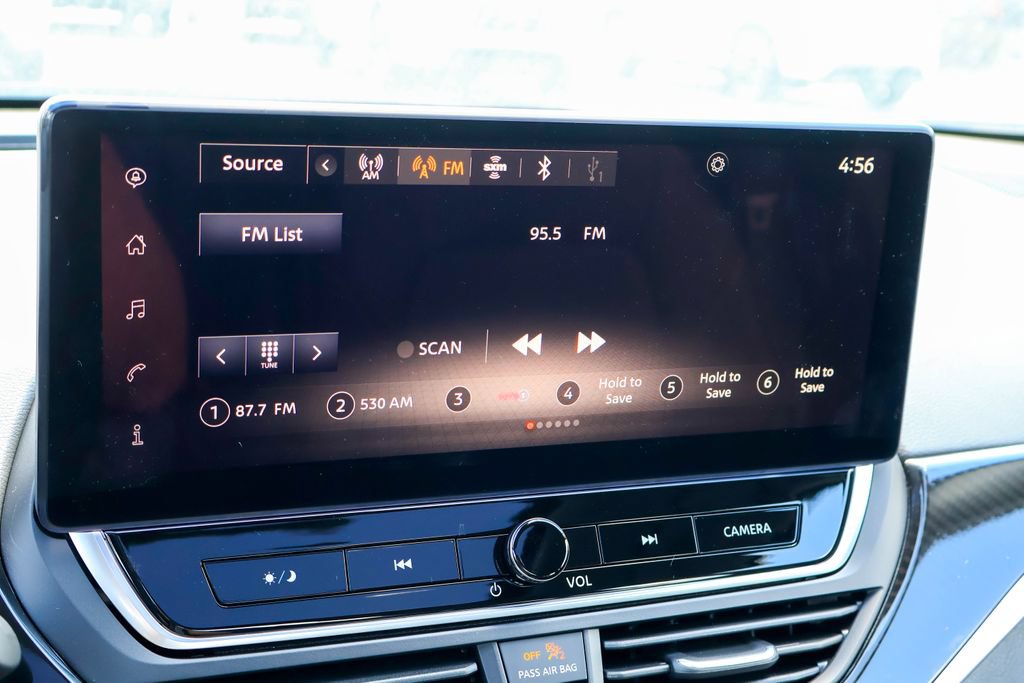 New 2026 Nissan Altima 2.5 SR w/ SR Premium Package FWD image 3