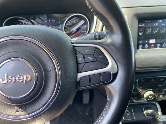 Used 2019 Jeep Compass Latitude FWD image 16