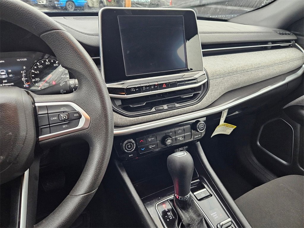 Certified 2025 Jeep Compass Sport image 21